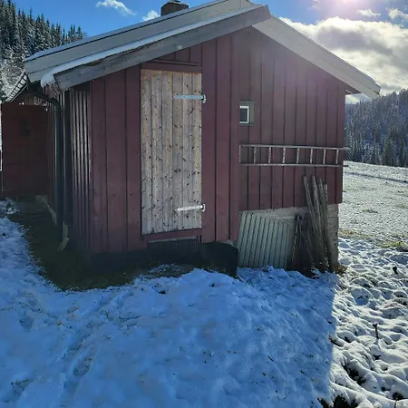 Holiday home Authentic Near Risgrannbakken Sor-Fron